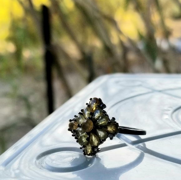 Vintage oxidized sterling silver with yellow and orange sapphires ring - Picture 7 of 16